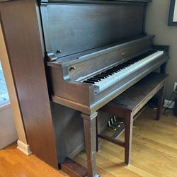 Aldrich Upright Piano with Bench