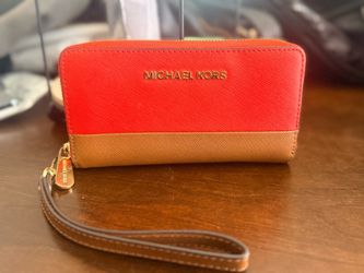 Authentic and verified Michael Kors Wristlet Wallet
