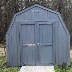 10x8  Wooden Shed. Excellent Condition. 