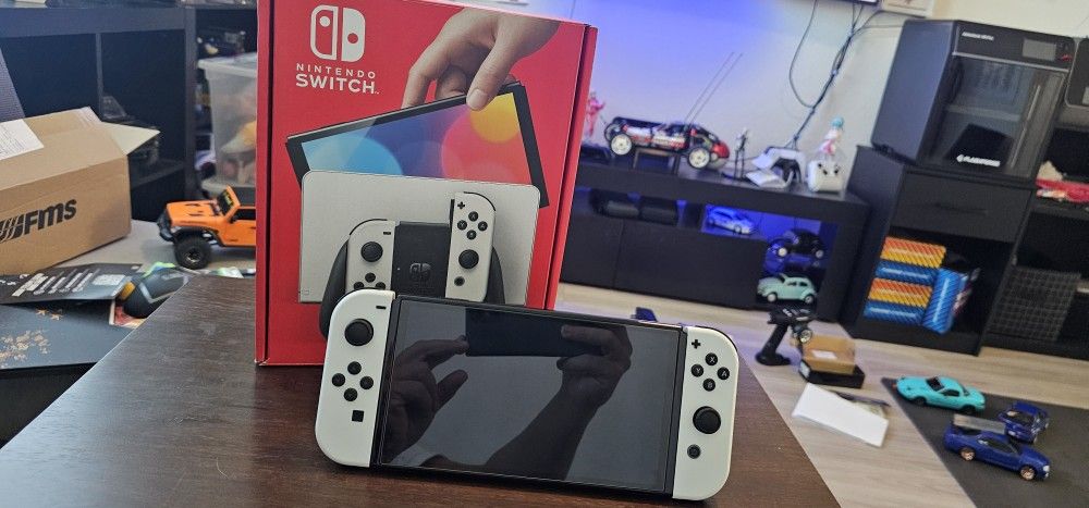Nintendo Switch OLED