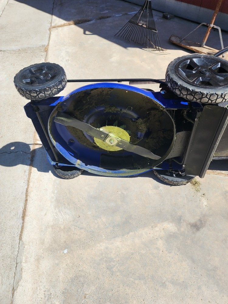 Lawnmower Lawn & Garden