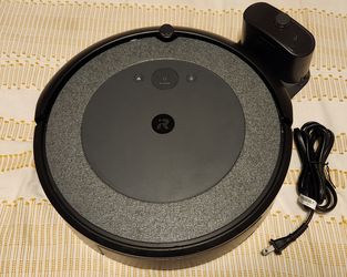 iRobot Roomba i3 robot vacuum cleaner