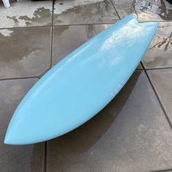5’10 Fish Surfboard Twin Fin Fins Future Futures 