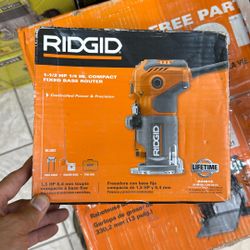 Ridgid 1-1/2 Hp 1/4 Inch Compact Fixed Base Router 