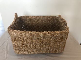like new woven sea grass basket with handles