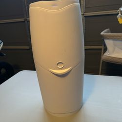 Trash Can For Pamper