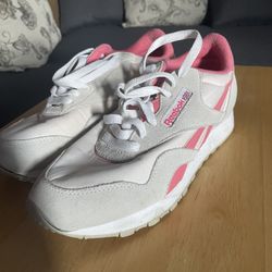 Reebok Tennis Shoes 