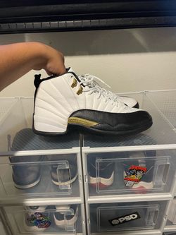 Jordan 12 royalty size 10.5