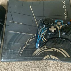 Limited xbox 360 Halo edition 