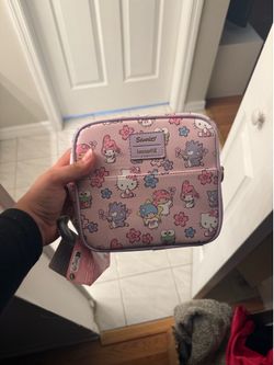 Sanrio loungefly, Pink