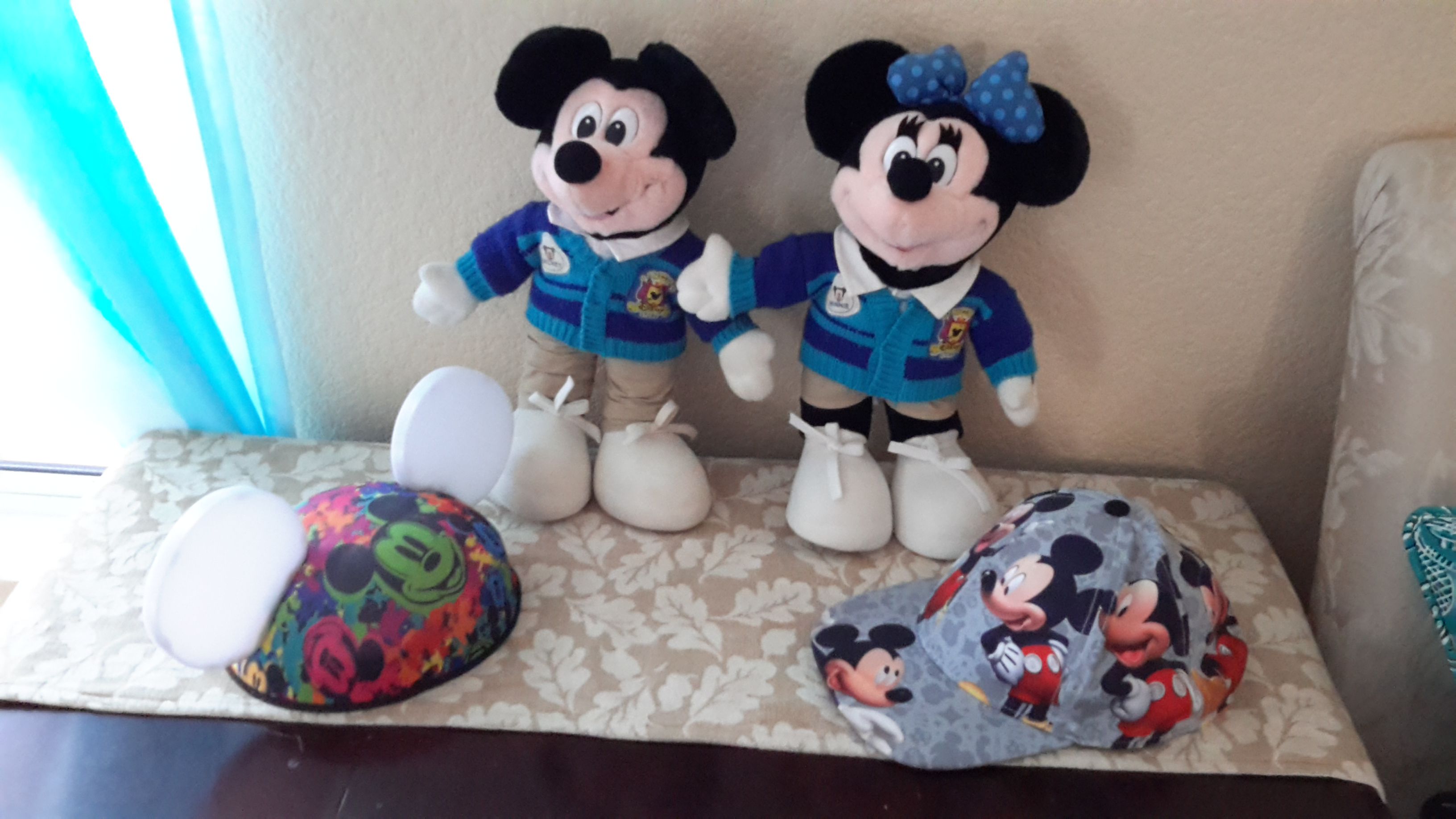 Mickey & Minnie mouse ,light up ears hat NEW ,mickey mouse hat NEW, all 4 items