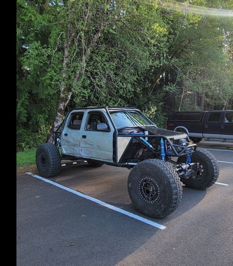 Toyota Tacoma Rock Crawler