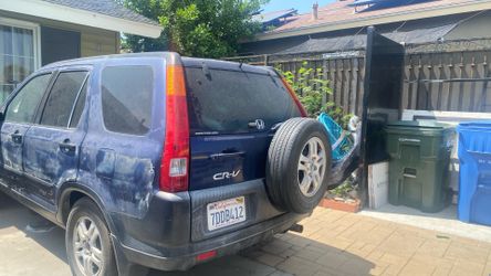 2002 Honda CR-V – For Parts Only (No Transmission)