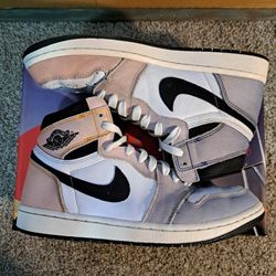 Air Jordan 1 Skyline