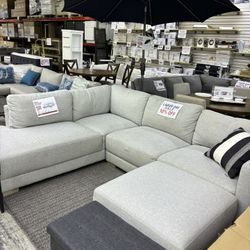 Drayden Fabric Sectional with Ottoman