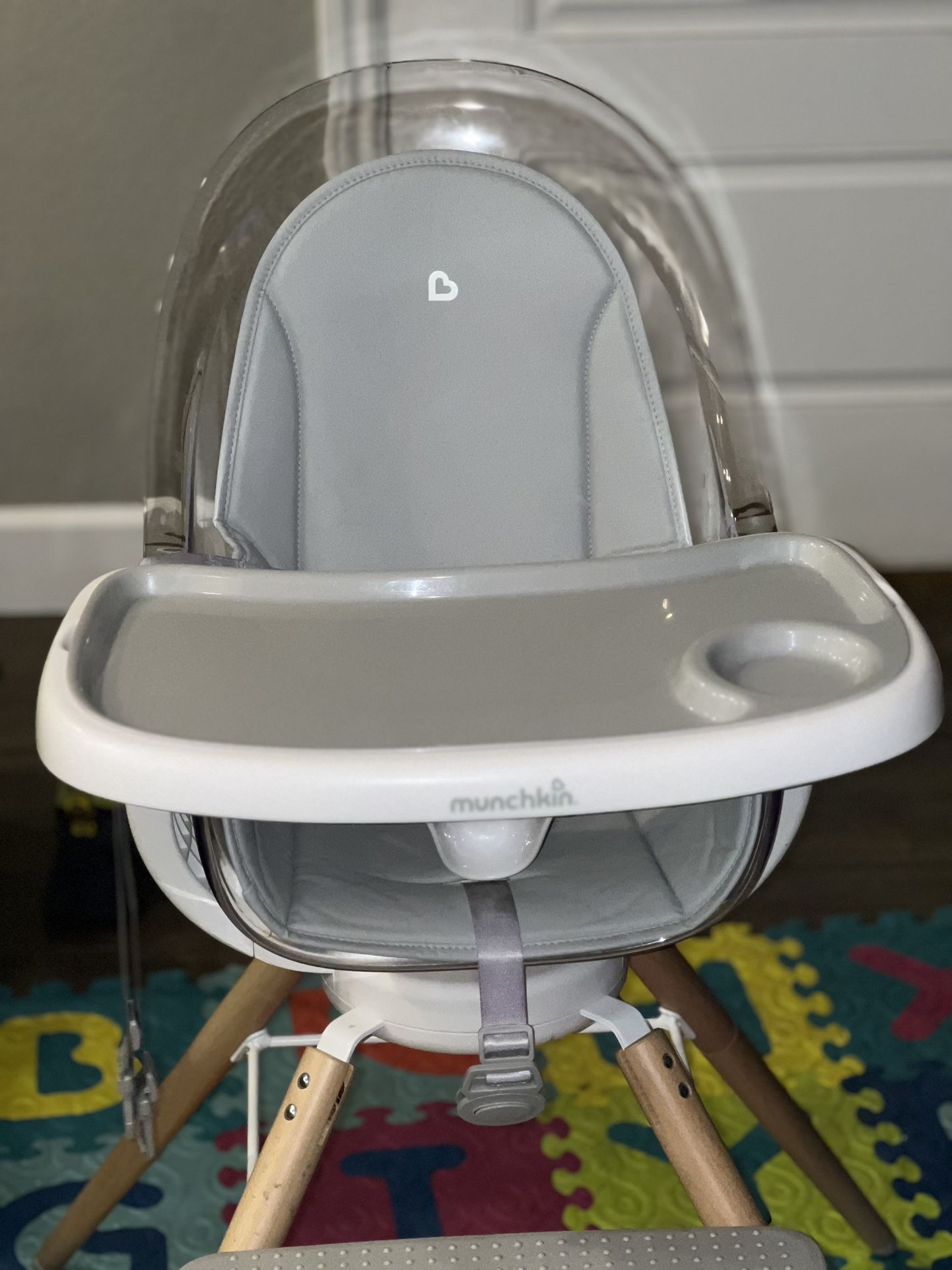 Munchkin 360° Cloud Baby and Toddler High Chair