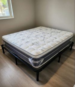  New Mattresses  Needs to Go‼️