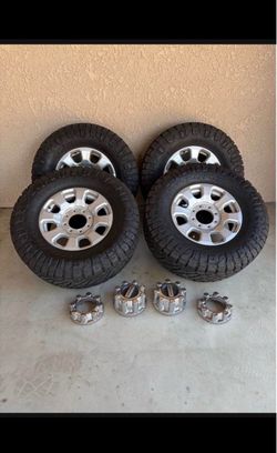 F-250 18” rims.