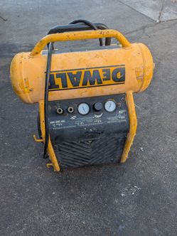 DeWalt 4.5gallon,225psi horizon Air compressor