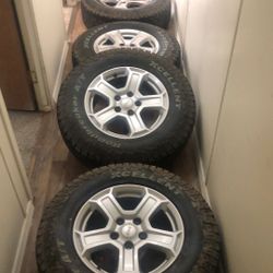 Jeep Wrangler Wheels With Brand New Tires