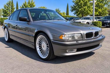 2001 BMW 740iA