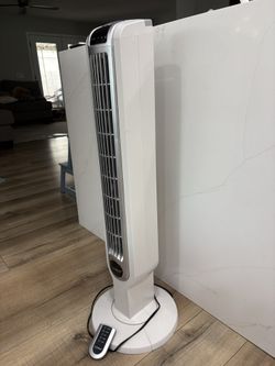 Lasko Oscillating Tower Fan