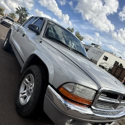 2004 Dodge Dakota