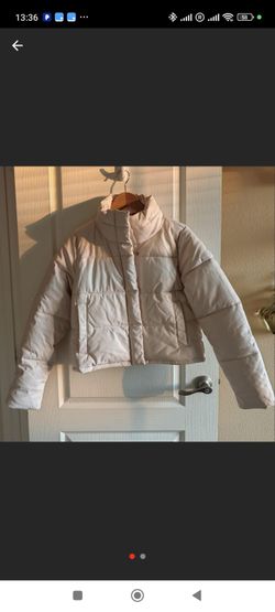 Women's Cropped Puffer Jacket Stand Collar Winter Warm Puffy Quilted Jackets Coats
Size L，fit small and medium.