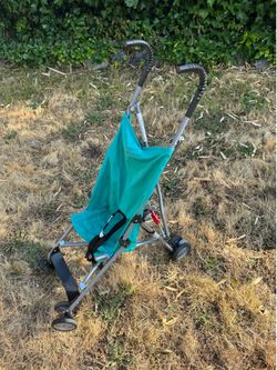 Lightweight Umbrella Stroller – Compact Fold, Great for Travel