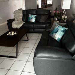 Almost new Leather Living room set