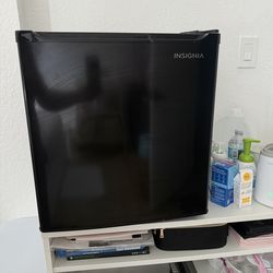 Mini fridge