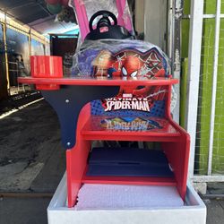 Kids desk