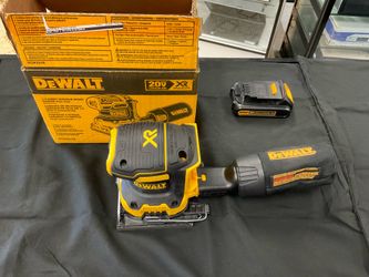 Dewalt sander w/ battery