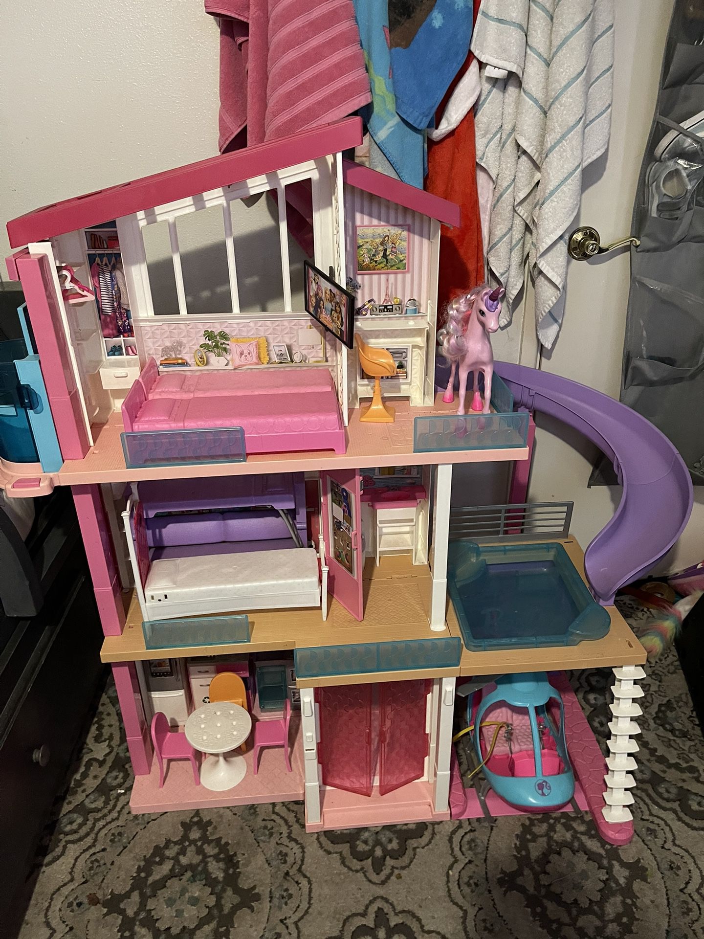 Barbie House Plus Accessories 
