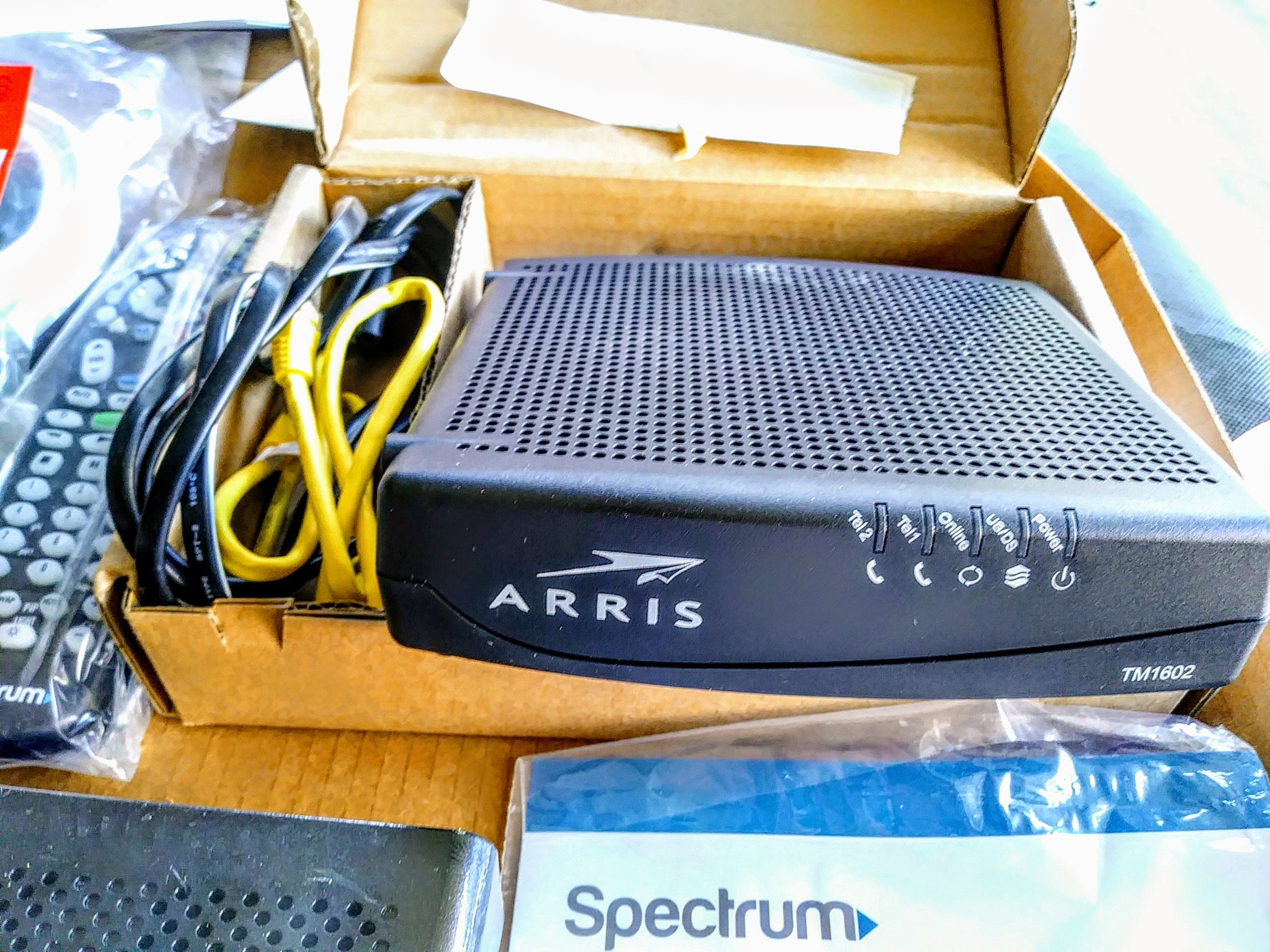 ARRIS Tm1602 DOCSIS 3.0 Telephony Modem Optimum Ready