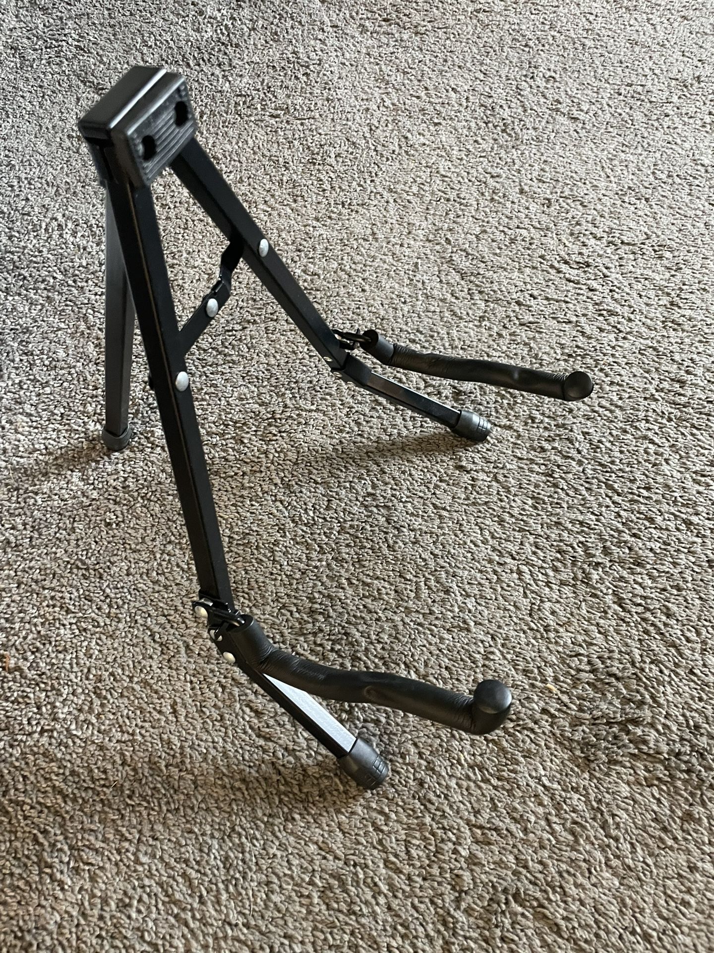 Guitar Stand