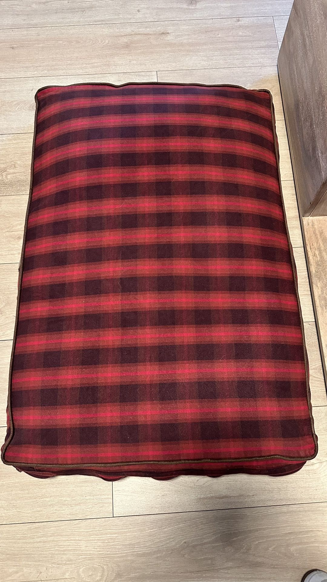 Pendleton Large Dog Bed