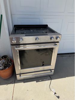 Free Kitchen Aid Stove, Gas. Intermittent issues