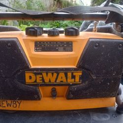 DeWalt Worksite Radio With Outlets On Side 