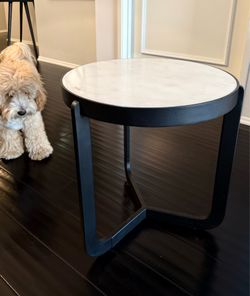 West Elm Mina 18" Round Side Table – White Marble & Dark Bronze
