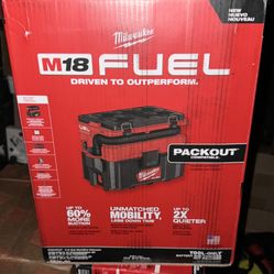M18 FUEL PACKOUT 18-Volt Lithium-Ion Cordless 2.5 Gal. Wet/Dry Vacuum (Vacuum-Only)  