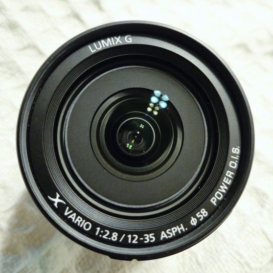 Panasonic LUMIX GX VARIO
12-35mm F/2.8 II ASPH POWER
O.I.S. - H-HSA12035