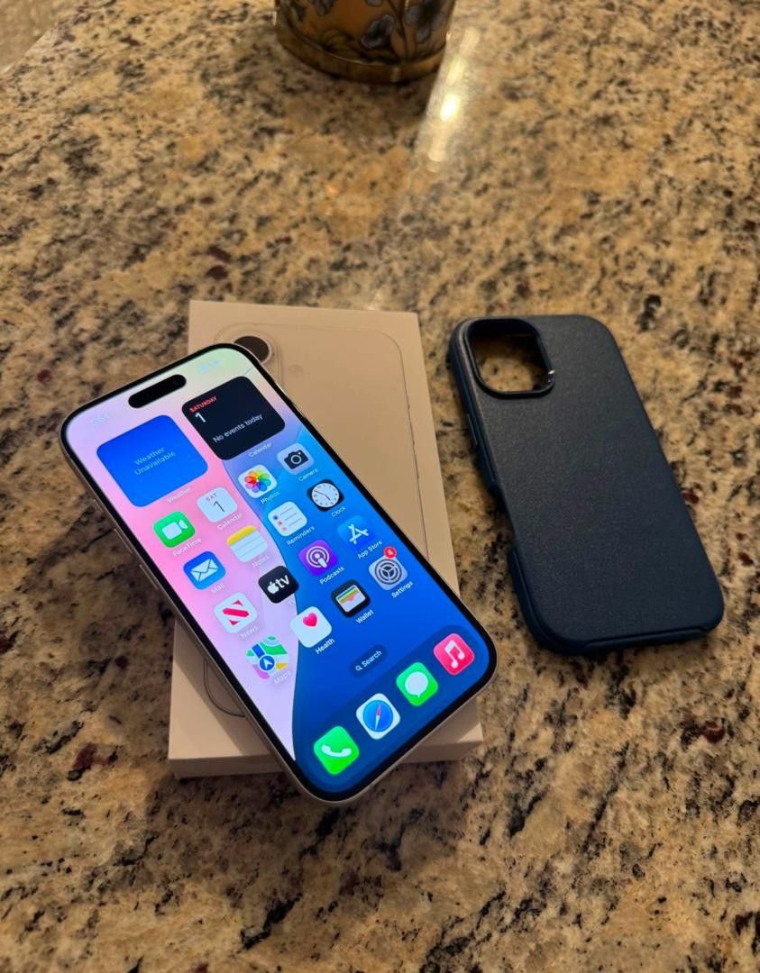 IPhone. 16. Plus. Unlocked