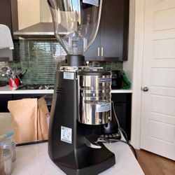 Mazzer Major V flat burr espresso grinder with manual doser