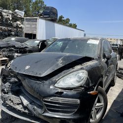 Parting Out! 2011 Porsche Cayenne For Parts!