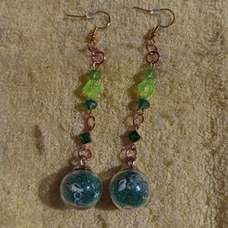 Emerald Green Earrings With Green Glass Beads With Seashells