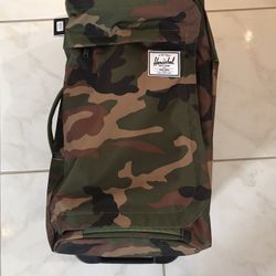 Herschel Luggage Duffle Outfitter Wheelie Night Camo 50L