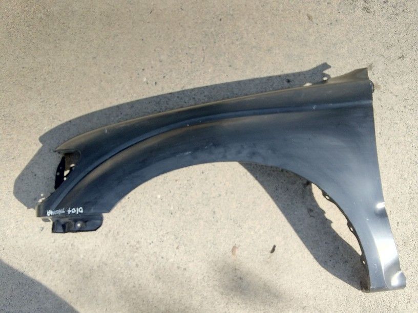01-05 Toyota Tacoma Truck Drivers Left Side Fender Cappa Certified