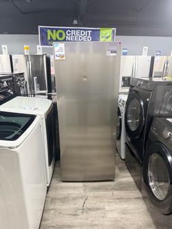Frigidaire - 16 Cu Ft Upright Freezer / Refrigerator Convertible 🥶