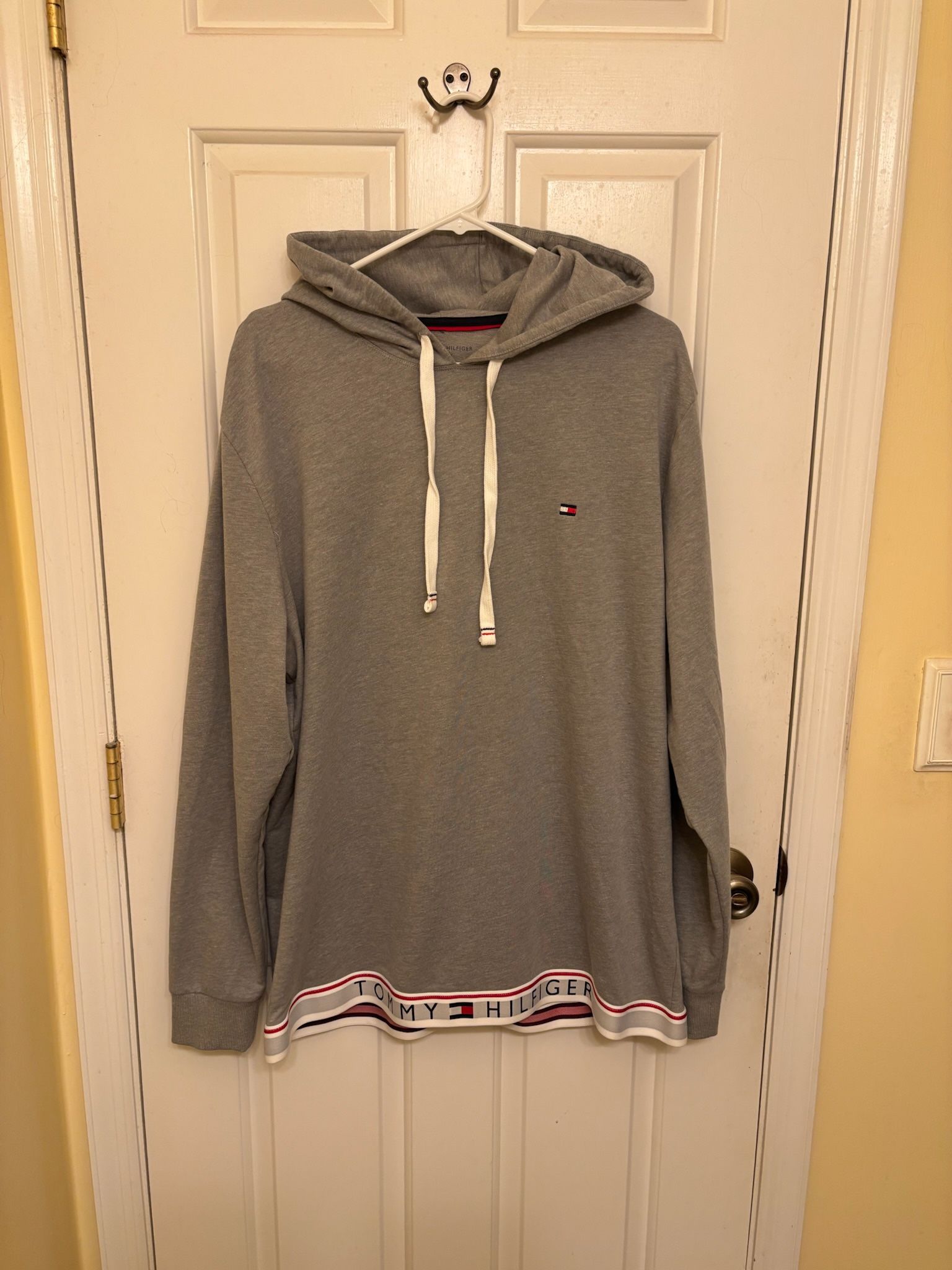 Tommy Hilfiger Casual Gray Sleepwear Hoodie Sweatshirt With White Accents